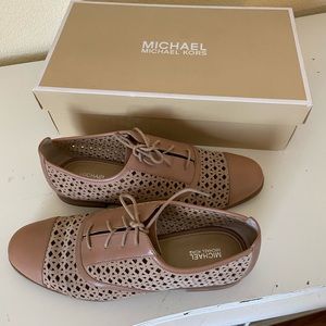 Michael Kors Oxford Shoes